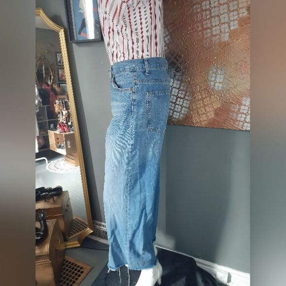 Zara Distressed Classic Blue Women's Jeans - Picture 6 of 16